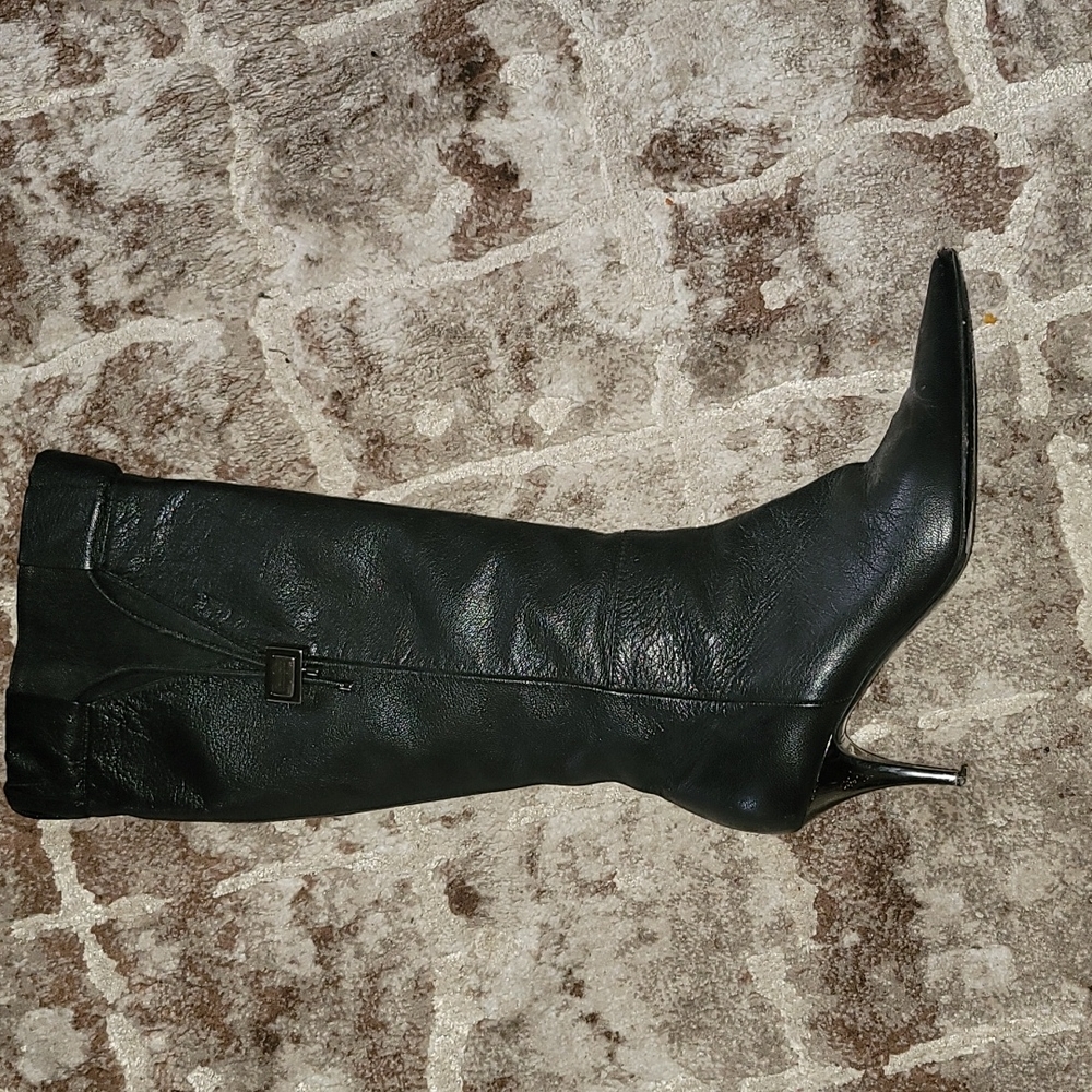Burberry leather boots